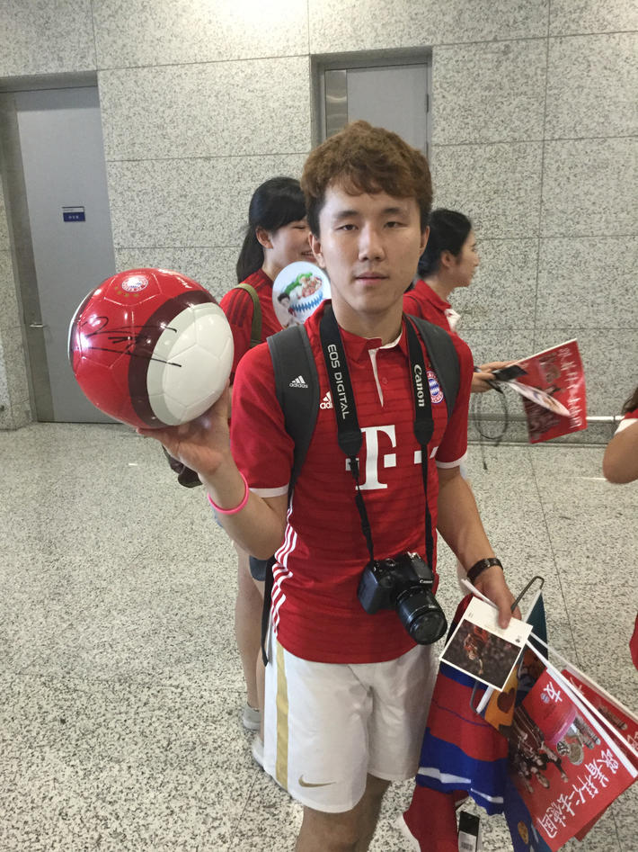 拜仁教练压力巨大！，Karsa遭遇七持续失利引发球迷热议